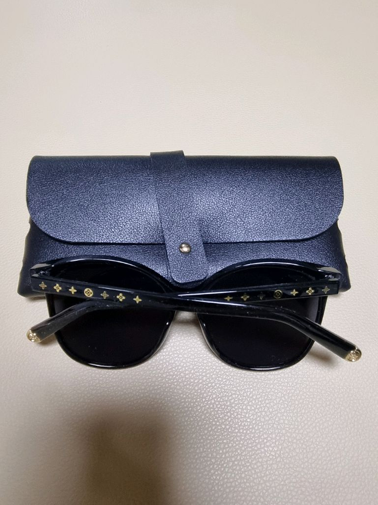 루이 모노그램 선글라스--3