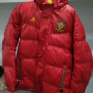 아디다스 정품 스페인 축구 국대 오리털 패딩 95사이즈 팝니다
