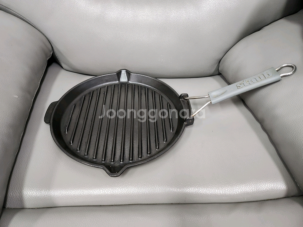 스타우브 꼬꼬떼 접이식 원형 그릴 무쇠 팬 경기광주 택배가능--3