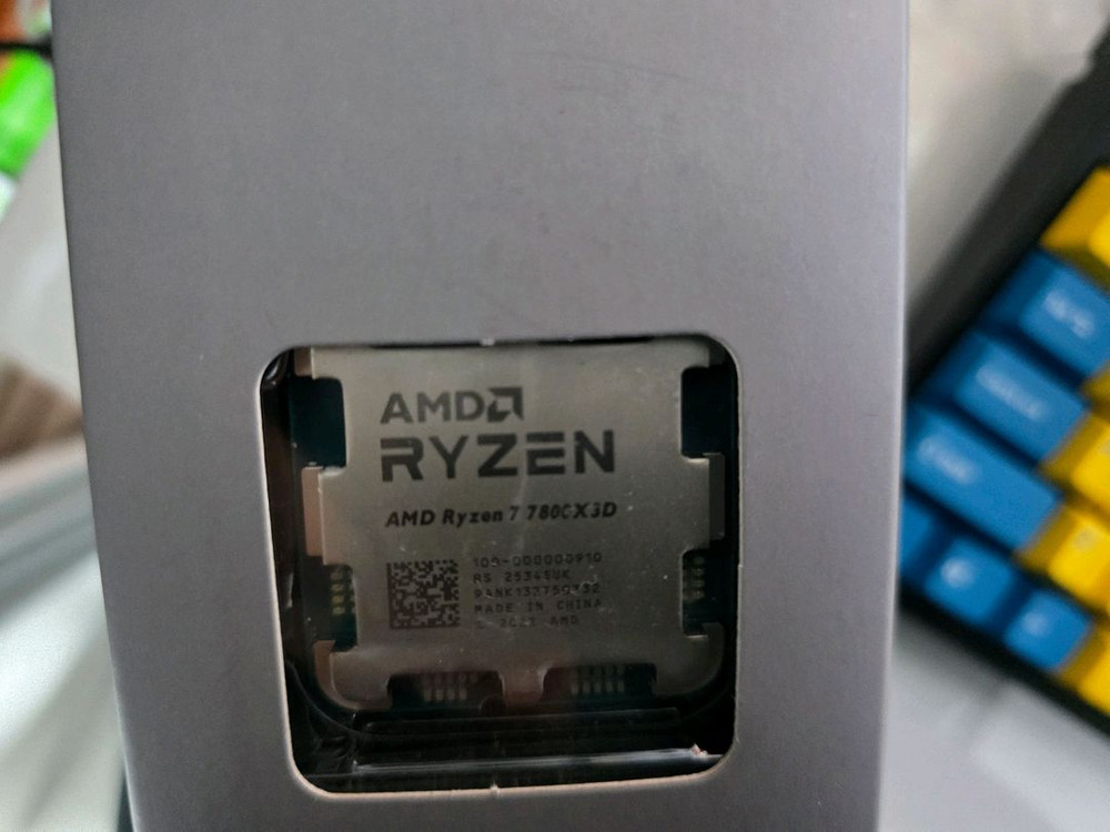 라이젠 7800x3d 팝니다.--1