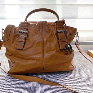 가죽 숄더백 마이클코어스