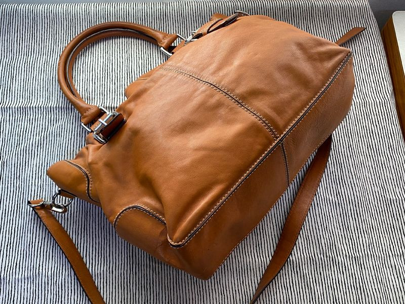 가죽 숄더백 마이클코어스--1