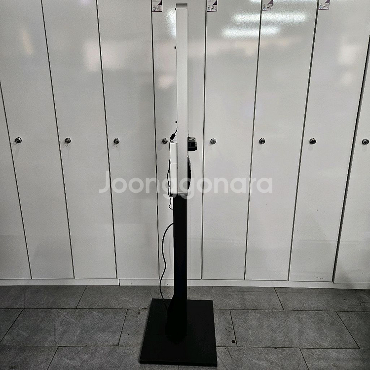 아임유 P2C21인치 키오스크 설치비포함--1