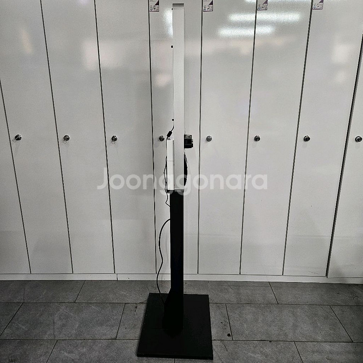 아임유 P2C21인치 키오스크 설치비포함--1