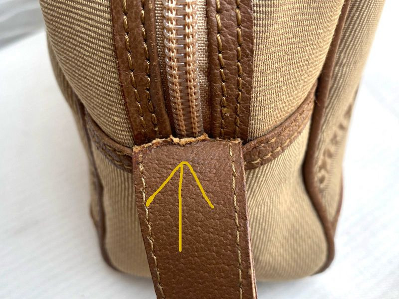 버버리 사각 크로스백 남녀공용--4