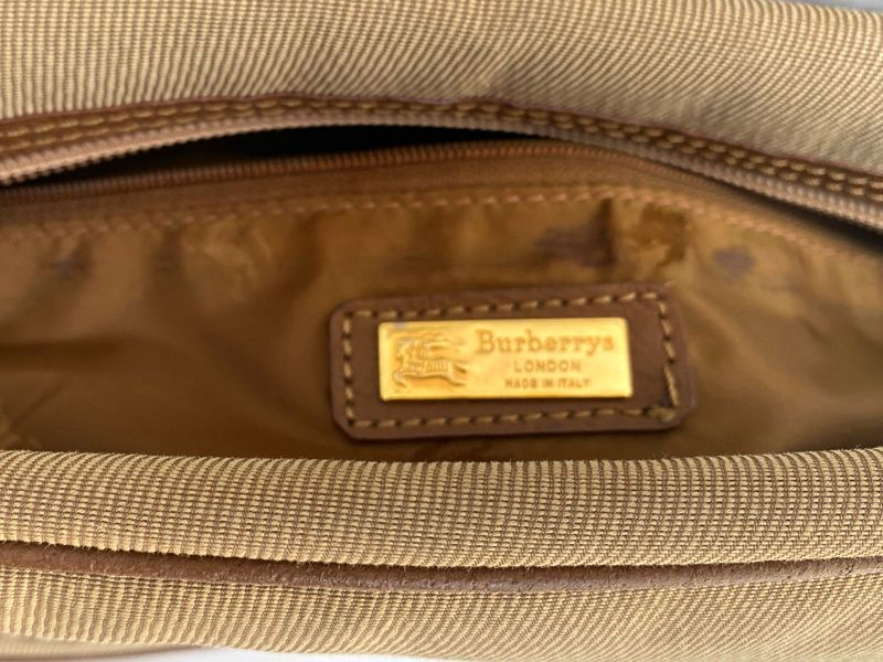 버버리 사각 크로스백 남녀공용--7