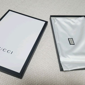 구찌 마이크로시마 클러치 백