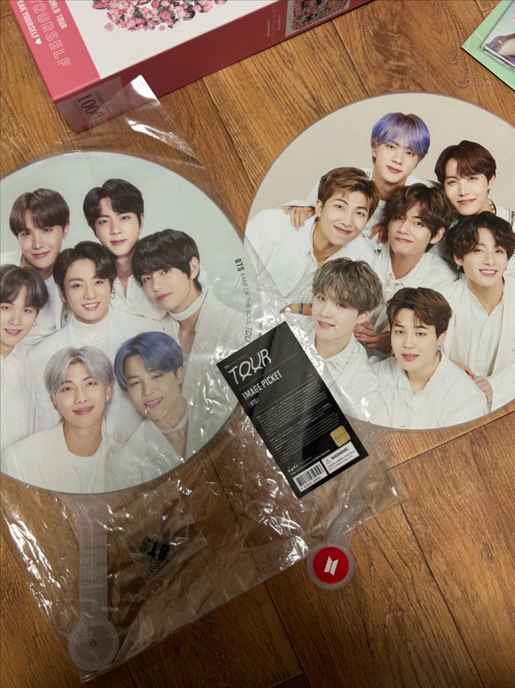 방탄소년단 BTS 콘서트 포토북 19시즌그리팅(윤기),포토프랍(태형,지민)외--5