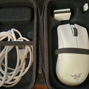 레이저 데스에더 v3 pro 마우스