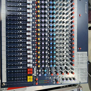 사운드크래프트 FX16II 오디오믹서