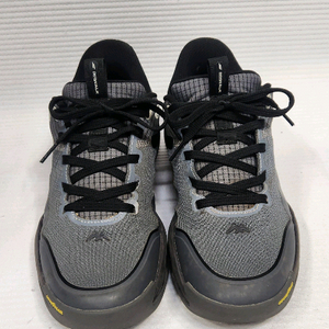 스케쳐스 고워크 아치핏 아웃도어 슬립인스 트레킹화 265사이즈