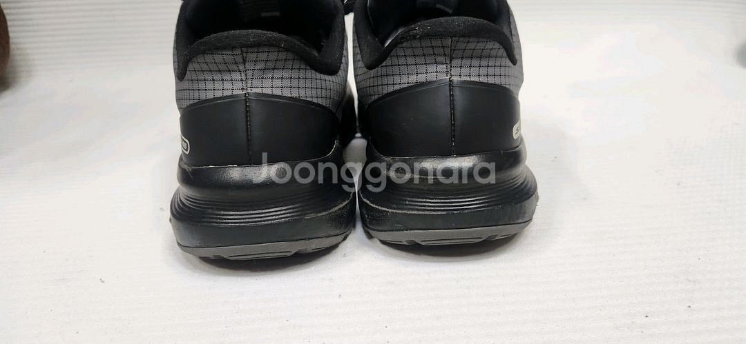 스케쳐스 고워크 아치핏 아웃도어 슬립인스 트레킹화 265사이즈--3