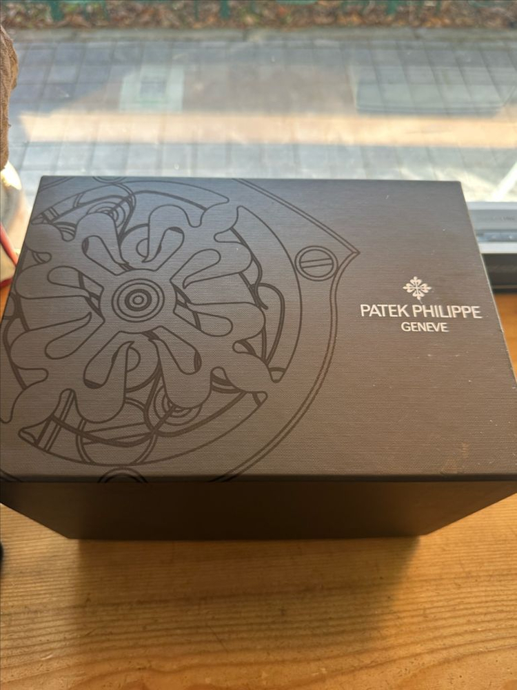 파텍 필립 워치 와인더 박스 이미지