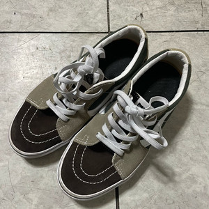 반스 스케이트 로우 여성 스니커즈 운동화신발 235