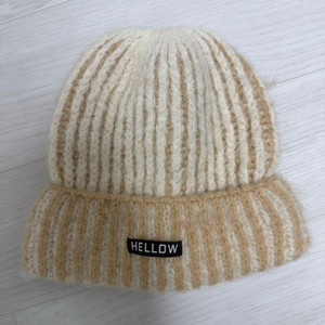 헬로우 플러피 비니 25 아이보리 팝니다.