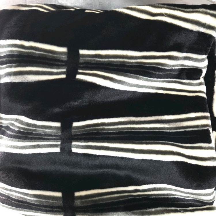 새상품/택배비 무료/ 메종노아 프리미엄 포근 밍크담요--2