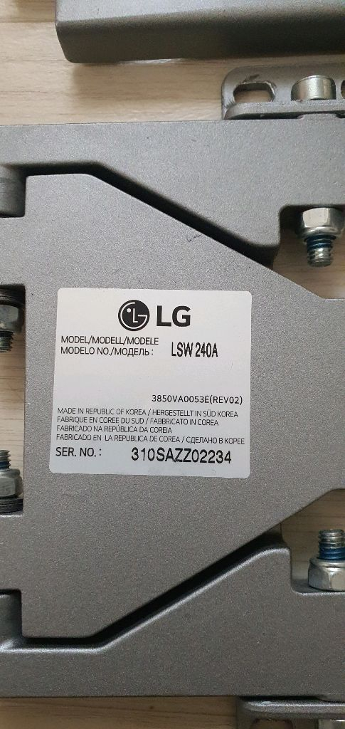 LG TV 벽걸이 브라켓 이미지