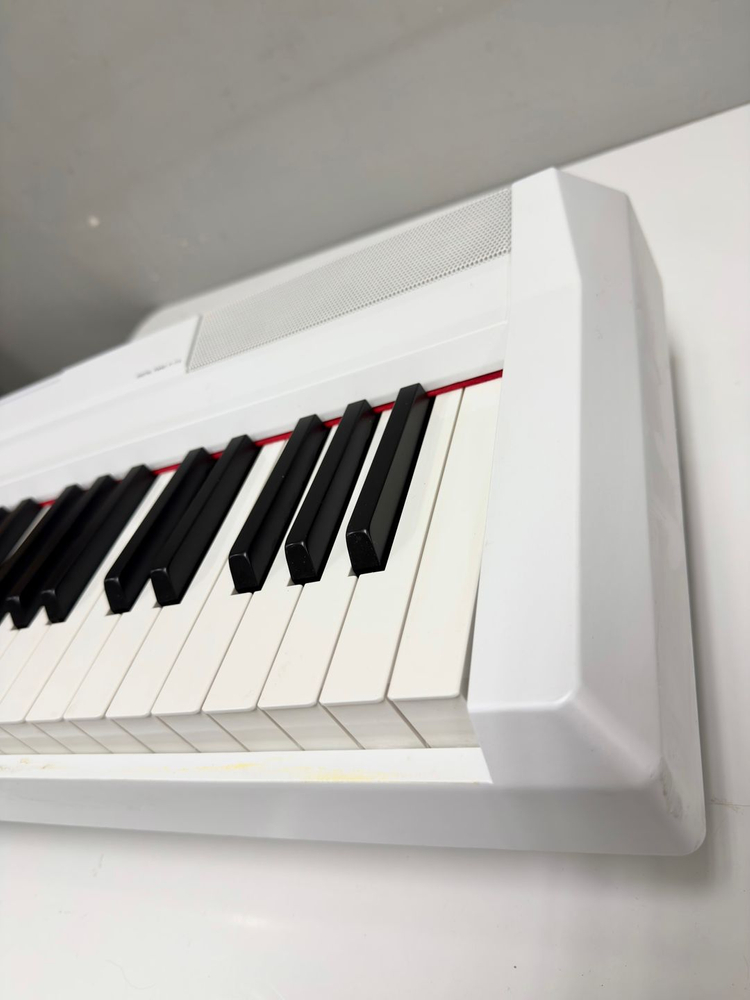 야마하 P-115WH 디지털 피아노 화이트 스탠드포함 이미지