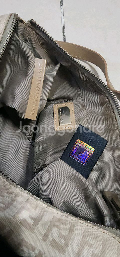 펜디 스몰 주카 숄더백/ 라지 숄더백 등--6