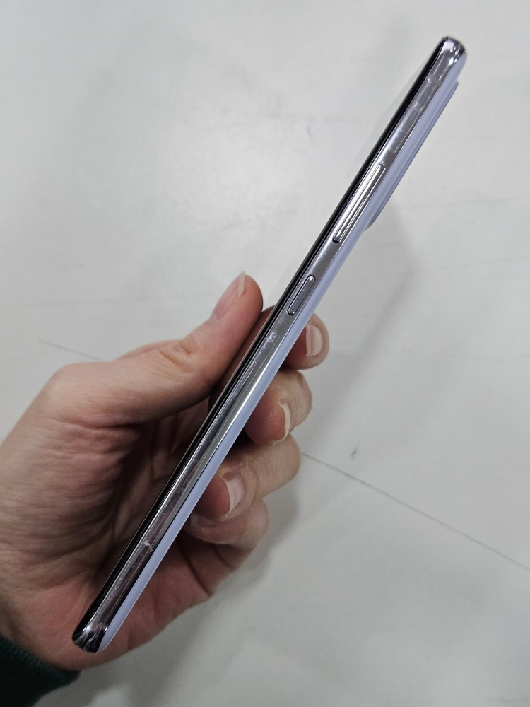 갤럭시 퀀텀2 128GB C급--2