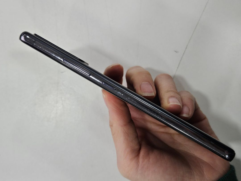 갤럭시 퀀텀2 128GB C급--2