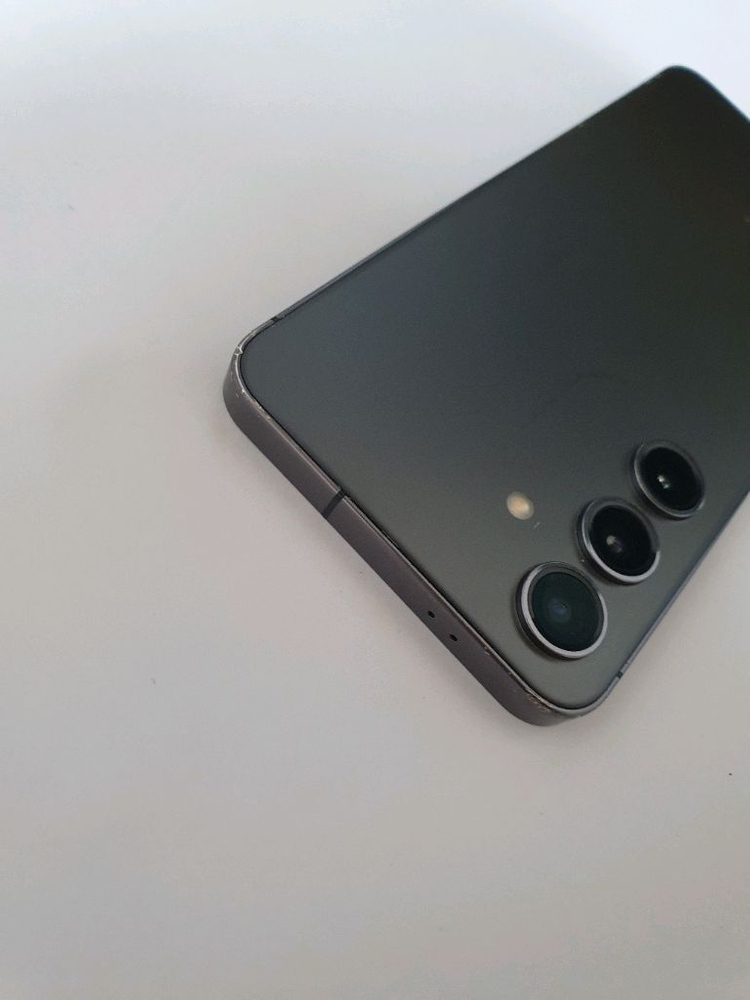 갤럭시S24 잔상없어요 256기가 블랙--2