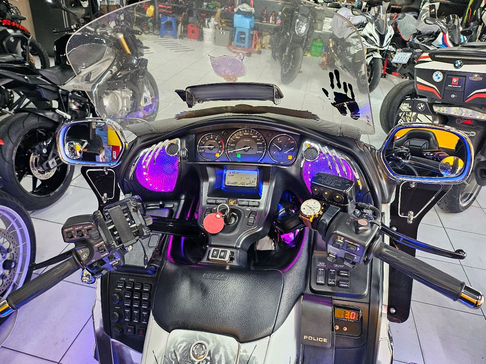 골드윙1800 12년식 급매 1300만 명의이전 이미지