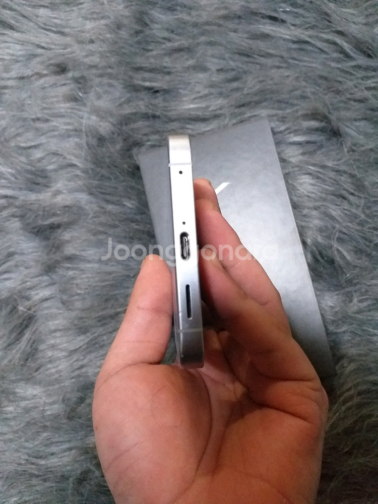 갤럭시 s25+ 256 엘지 유심기변 용 판매합니다--4