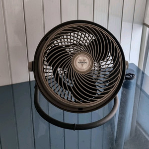 보네이도 715 (120V 변압기 필요)