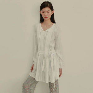 아우로 FRILL MINI DRESS [ WHITE ]