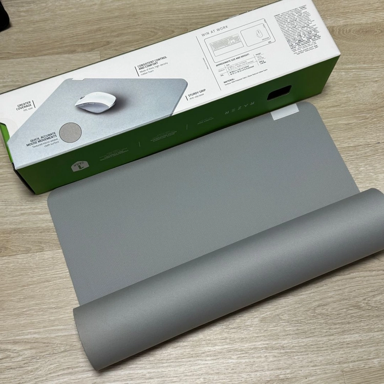 RAZER Pro Glide 마우스패드 그레이 XXL 레이저 장패드 팝니다. 이미지