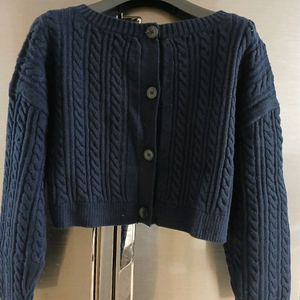 보브 크롭 니트