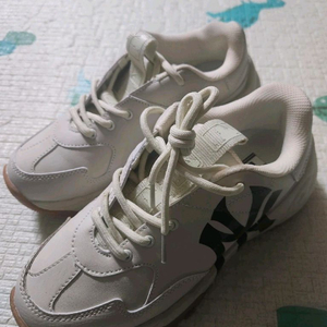 mlb 운동화 새상품 250