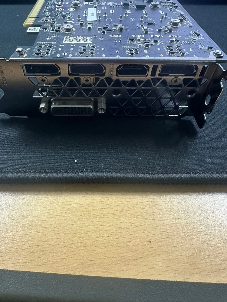 조텍 GTX 1060 6G 그래픽 카드 판매합니다 이미지