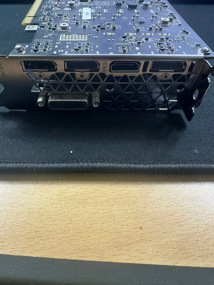 조텍 GTX 1060 6G 그래픽 카드 판매합니다 이미지