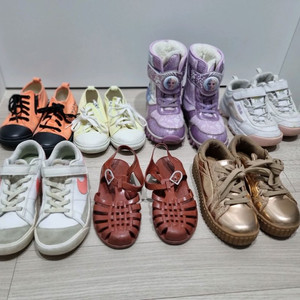 여아 신발 200사이즈 일괄 (로아 앤 제인, 나이키, 메듀즈,필라...)