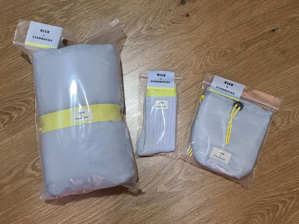 스타벅스 프리퀀시 MSGM 블랭킷 담요 스카이블루 양말 파우치 새상품 미개봉 3종 세트--0