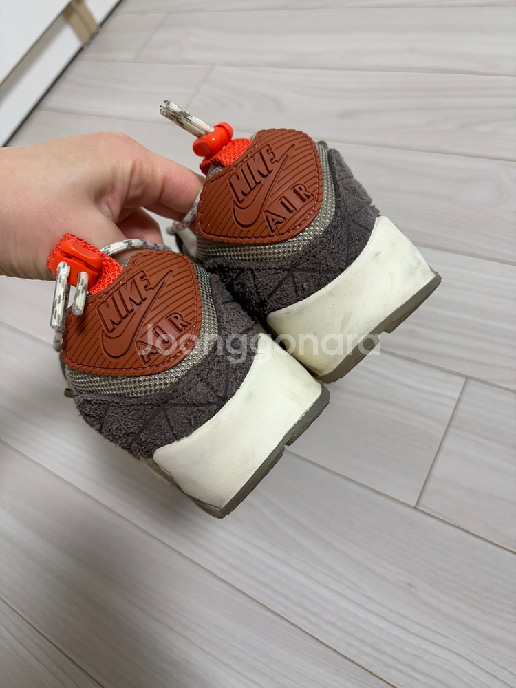 나이키 에어맥스 90 SE 운동화 235--2