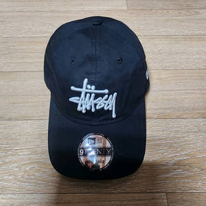 스투시 뉴에라 9TWENTY 볼캡 블랙