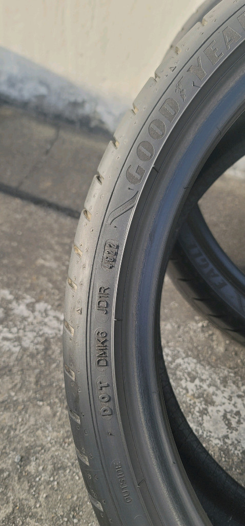 275 30 20 굿이어타이어 f12본 최저가 이미지