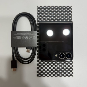 z플립7fe 256 블랙 자급제 팝니다