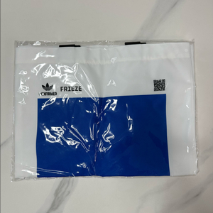 [새상품] 아디다스 X 프리즈 한정판 에코백
