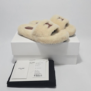 셀린느 트리오페 시어링 샌들 ( 225 230 )