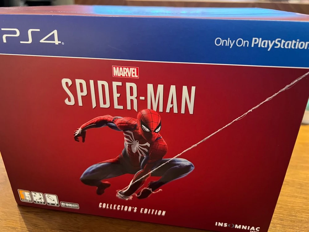 스파이더맨 ps4 컬렉터 에디션 피규어 - 안심되는 중고거래