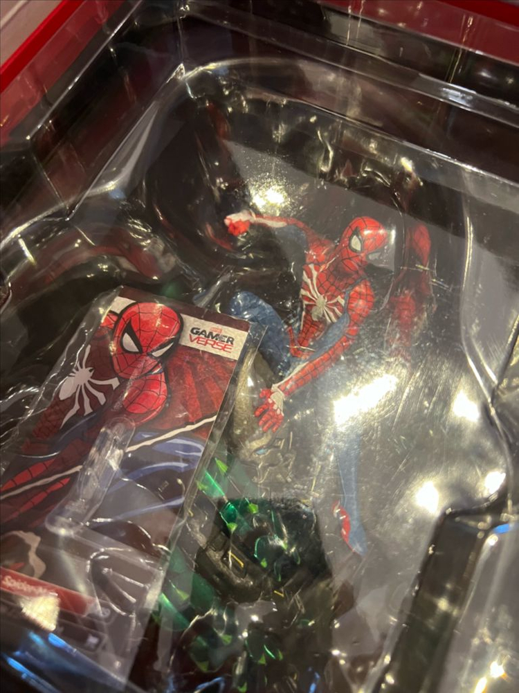 스파이더맨 ps4 컬렉터 에디션 피규어 이미지