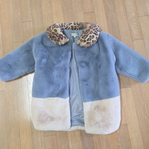 몰리올리 여아 퍼 코트 XL/140 molliolli 몰리올리 퍼 칼라 배색 블루 퍼 자켓 140