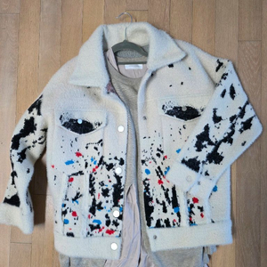 페인트 스플래터 털 자켓 free