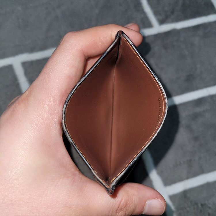 정품 버버리 체크 카드지갑 이미지