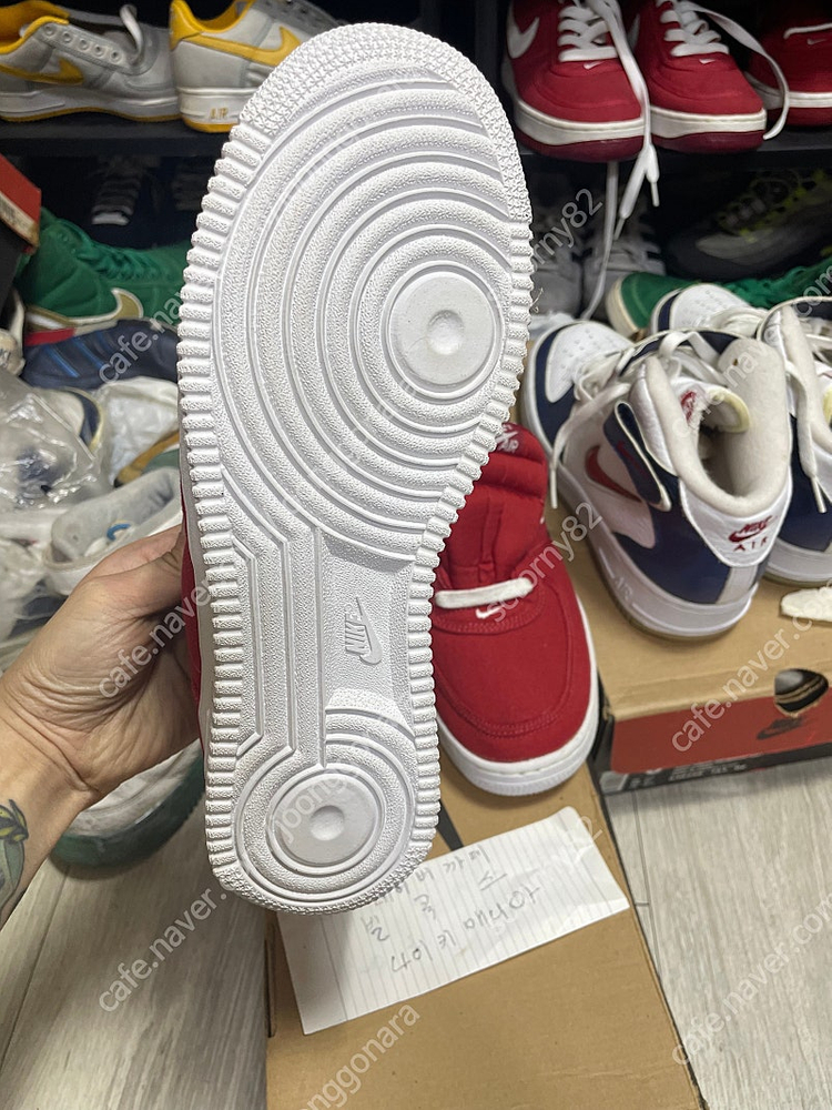 나이키 애어포스 1 빨흰 cvs 완창 신품 이미지