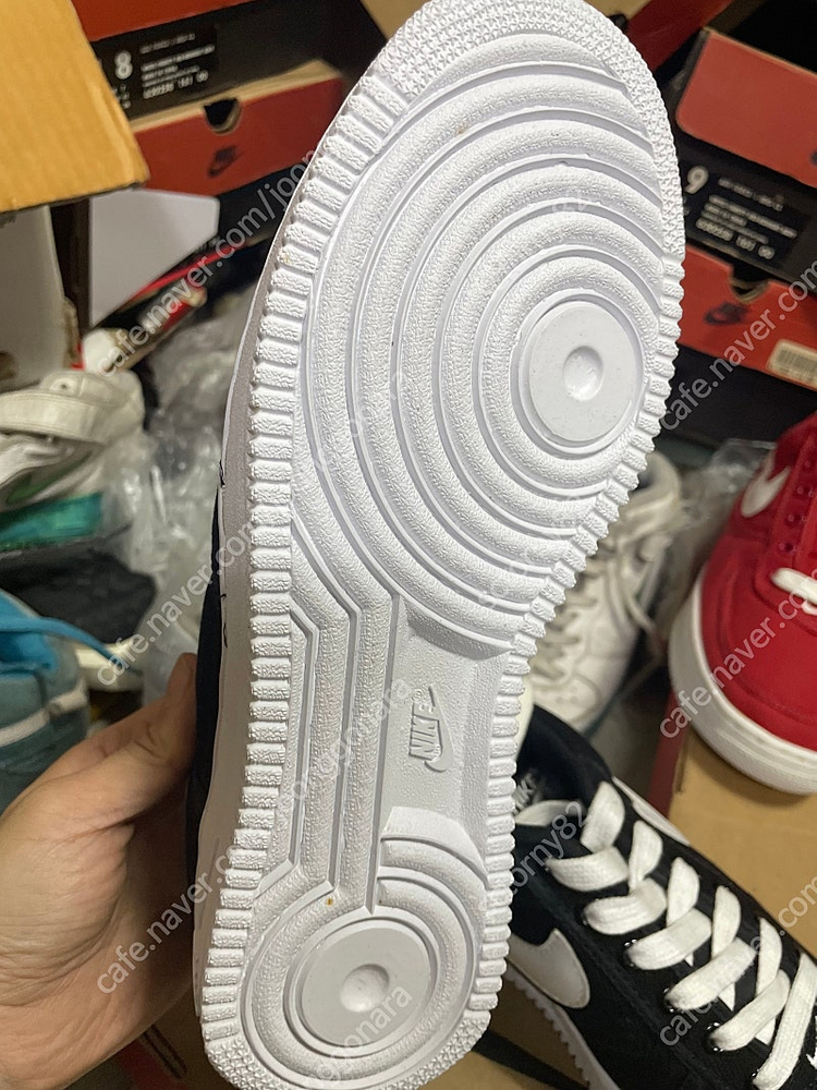 나이키 애어포스 1 빨흰 cvs 완창 신품 이미지